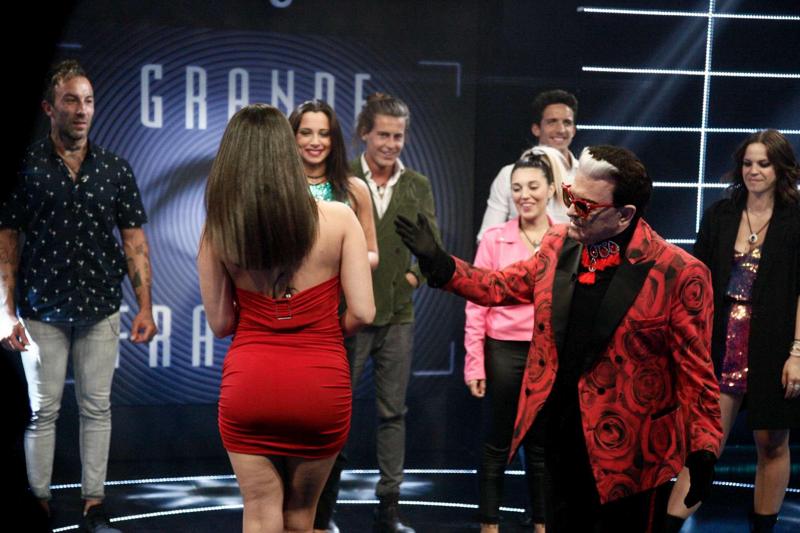 Grande Fratello 2018, Fabiana “Danzando” bollente con Malgioglio. Gf 2018 news