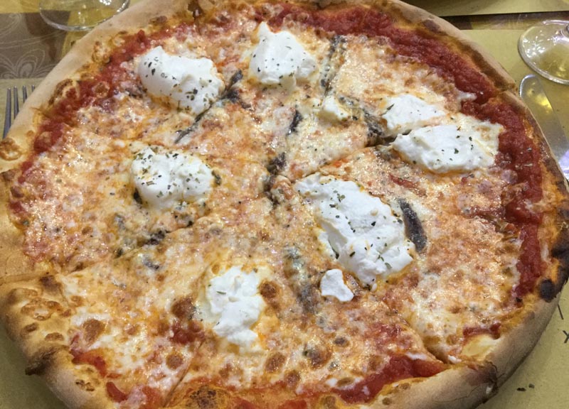 La vera pizza napoletana a domicilio? Da ‘Le Comiche a Casa’ di Torino a… La vera pizza napoletana a domicilio? Da ‘Le Comiche a Casa’ di Torino a…