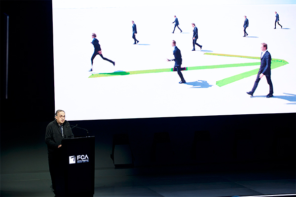 Fca, Marchionne: “Oltre 9 miliardi per auto elettrica. Debito azzerato”