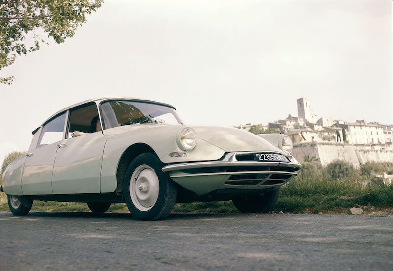 Al 43° SALONE DELL’AUTO DI PARIGI, nasceva la Citroen ID19 Al 43° SALONE DELL’AUTO DI PARIGI, nasceva la Citroen ID19