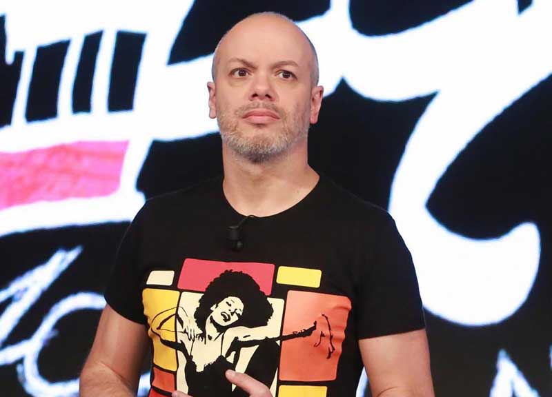 Zoro Diego Bianchi non molla e la noia aumenta Zoro Diego Bianchi non molla e la noia aumenta