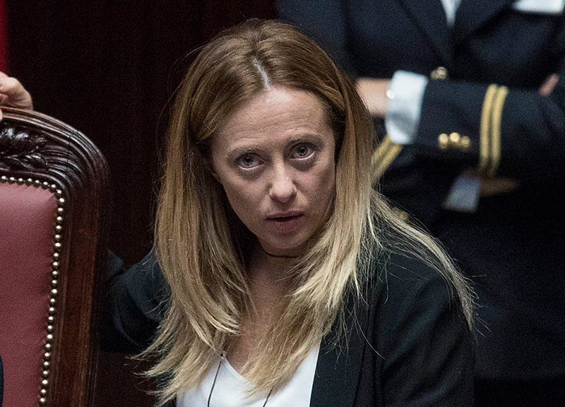 Meloni minacciata di morte su Facebook: “Stai a tenta non ti sparano” Meloni minacciata di morte su Facebook: “Stai a tenta non ti sparano”