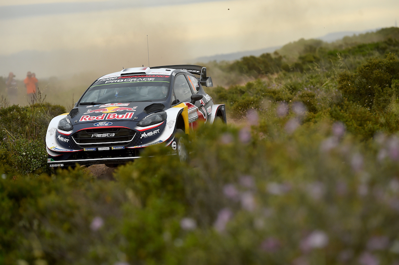 Ogier e Ingrassia su Ford Fiesta Leader del Rally Italia Sardegna Ogier e Ingrassia su Ford Fiesta Leader del Rally Italia Sardegna