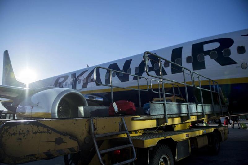 Ryanair, voli cancellati: multa da 1,85 milioni di euro Ryanair, voli cancellati: multa da 1,85 milioni di euro