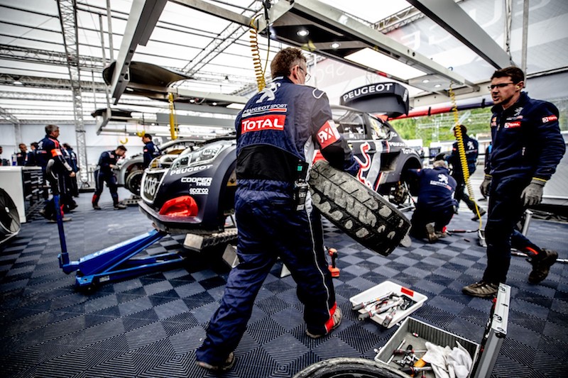 Fia Rallycross: un weekend di alterne fortune per il Team Peugeot Total Fia Rallycross: un weekend di alterne fortune per il Team Peugeot Total
