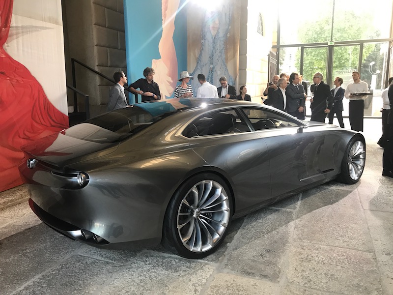 Design Mazda e fotografia: due mondi diversi, uniti dall’arte Design Mazda e fotografia: due mondi diversi, uniti dall’arte