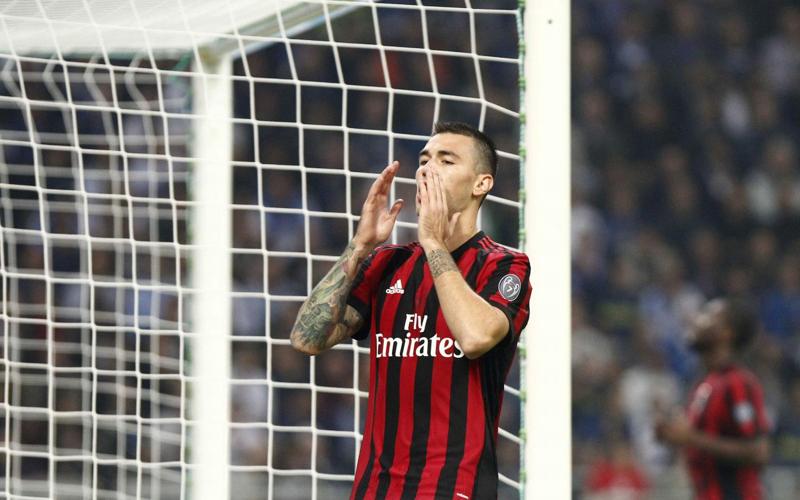 Milan, Mirabelli: “André Silva-Falcao? No allo scambio. E Donnarumma…” Ac Milan news