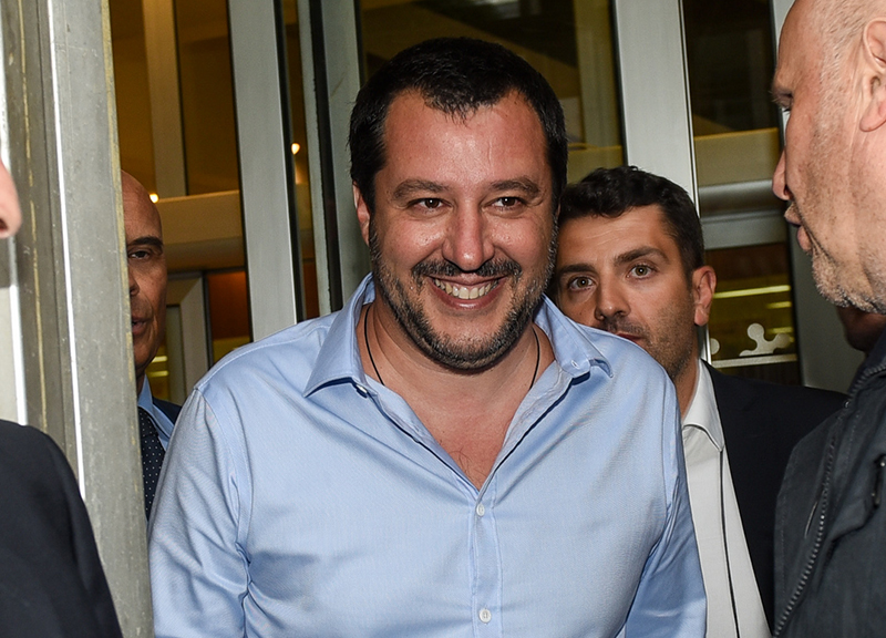 Salvini e il blocco dei porti: basta parlare di diritto internazionale Salvini e il blocco dei porti: basta parlare di diritto internazionale