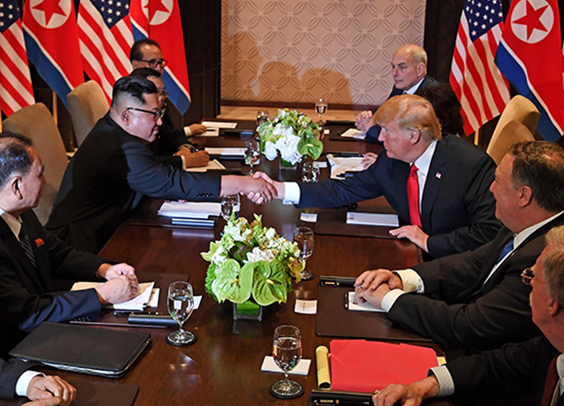 Trump-Kim, “documento storico” sul nucleare. Stop esercitazioni Usa in Corea