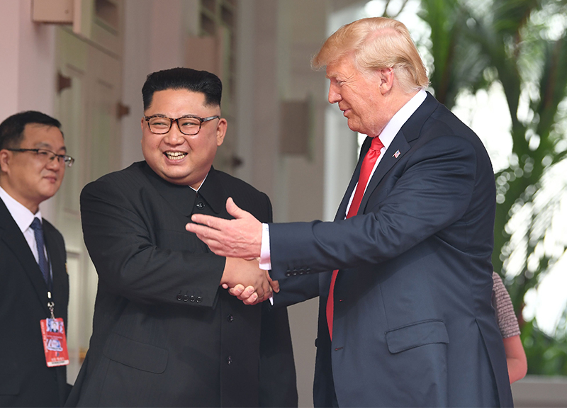 Trump-Kim, “documento storico” sul nucleare. Stop esercitazioni Usa in Corea