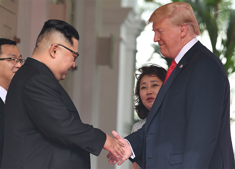 Trump-Kim, “documento storico” sul nucleare. Stop esercitazioni Usa in Corea
