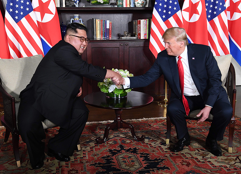 Trump-Kim, “documento storico” sul nucleare. Stop esercitazioni Usa in Corea