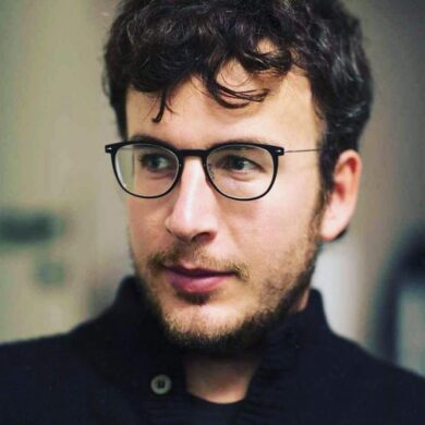 “L’uomo che sussurra a Di Maio e Salvini”: Le Figaro incorona Diego Fusaro