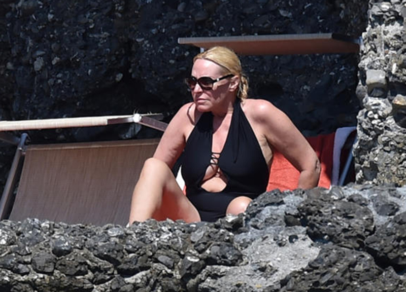 Antonella Clerici: “Nuova vita dopo la Prova del cuoco”. E poi eccola al mare con… LE FOTO
