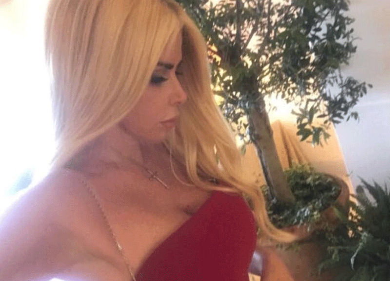 Galleria foto 'Loredana Lecciso, week end in Sardegna con Francesca Pascale e Berlusconi' - foto 10