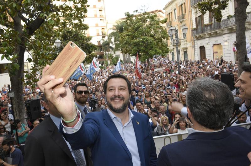 Dall’immigrazione a Saviano, così Salvini raccoglie più consensi di Di Maio Dall’immigrazione a Saviano, così Salvini raccoglie più consensi di Di Maio