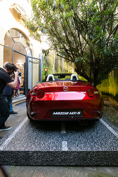 Nasce dalla partnership with Pollini Heritage la nuova mazda MX-5 Nasce dalla partnership with Pollini Heritage la nuova mazda MX-5