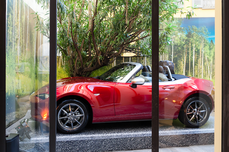 Nasce dalla partnership with Pollini Heritage la nuova mazda MX-5 Nasce dalla partnership with Pollini Heritage la nuova mazda MX-5