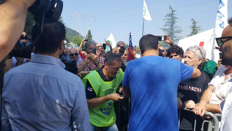 Pontida, Salvini: “Penso a una Lega delle Leghe in Europa” Pontida, Salvini: “Penso a una Lega delle Leghe in Europa”