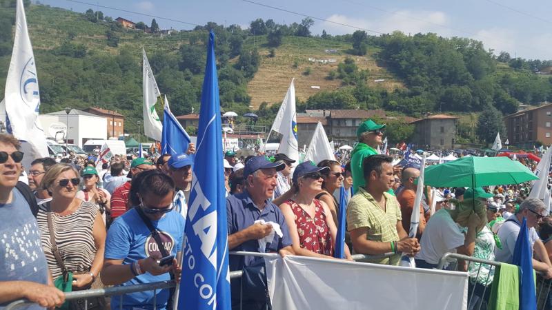 Lega, Pontida della svolta. Salvini sposta la battaglia in Europa Lega, Pontida della svolta. Salvini sposta la battaglia in Europa