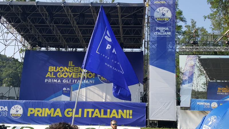 Lega, Pontida della svolta. Salvini sposta la battaglia in Europa Lega, Pontida della svolta. Salvini sposta la battaglia in Europa