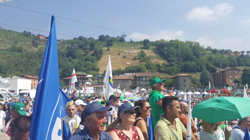 Lega, Pontida della svolta. Salvini sposta la battaglia in Europa Lega, Pontida della svolta. Salvini sposta la battaglia in Europa