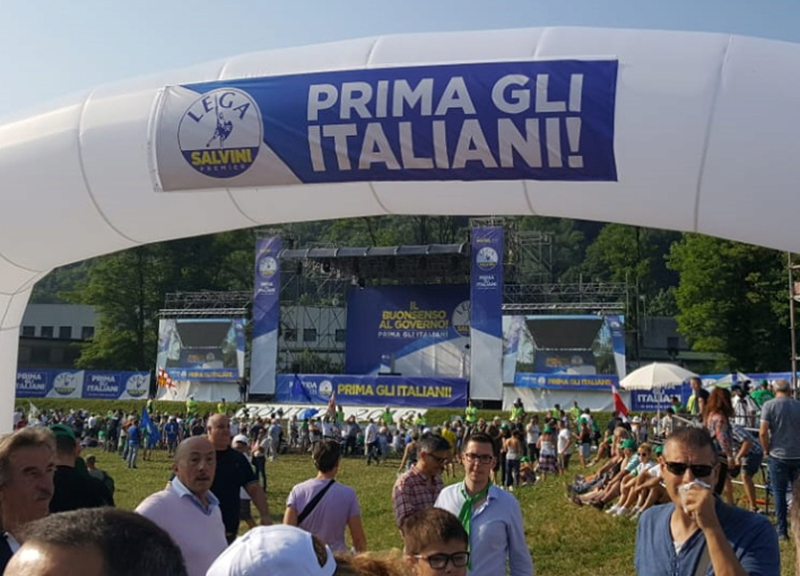Lega, Pontida della svolta. Salvini sposta la battaglia in Europa Lega, Pontida della svolta. Salvini sposta la battaglia in Europa