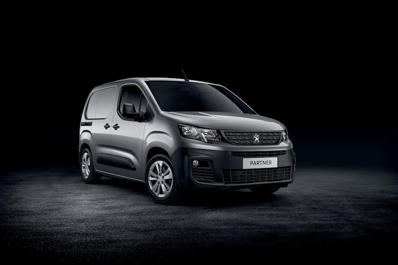 PEUGEOT Partner:  rivoluziona il segmento dei veicoli commerciali leggeri