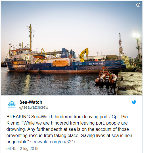 Migranti, Sea Watch denuncia: nostra nave sotto sequestro a Malta Migranti, Sea Watch denuncia: nostra nave sotto sequestro a Malta