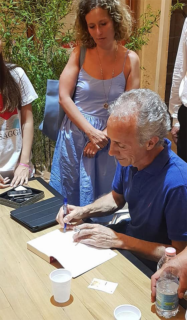 Piero Angela e Travaglio protagonisti con i loro libri al Passaggi Festival Piero Angela e Travaglio protagonisti con i loro libri al Passaggi Festival