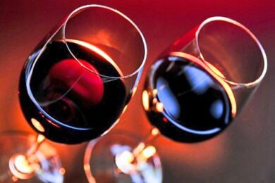 Vino, Commissione Ue contro i produttori: bocciata etichetta con le calorie