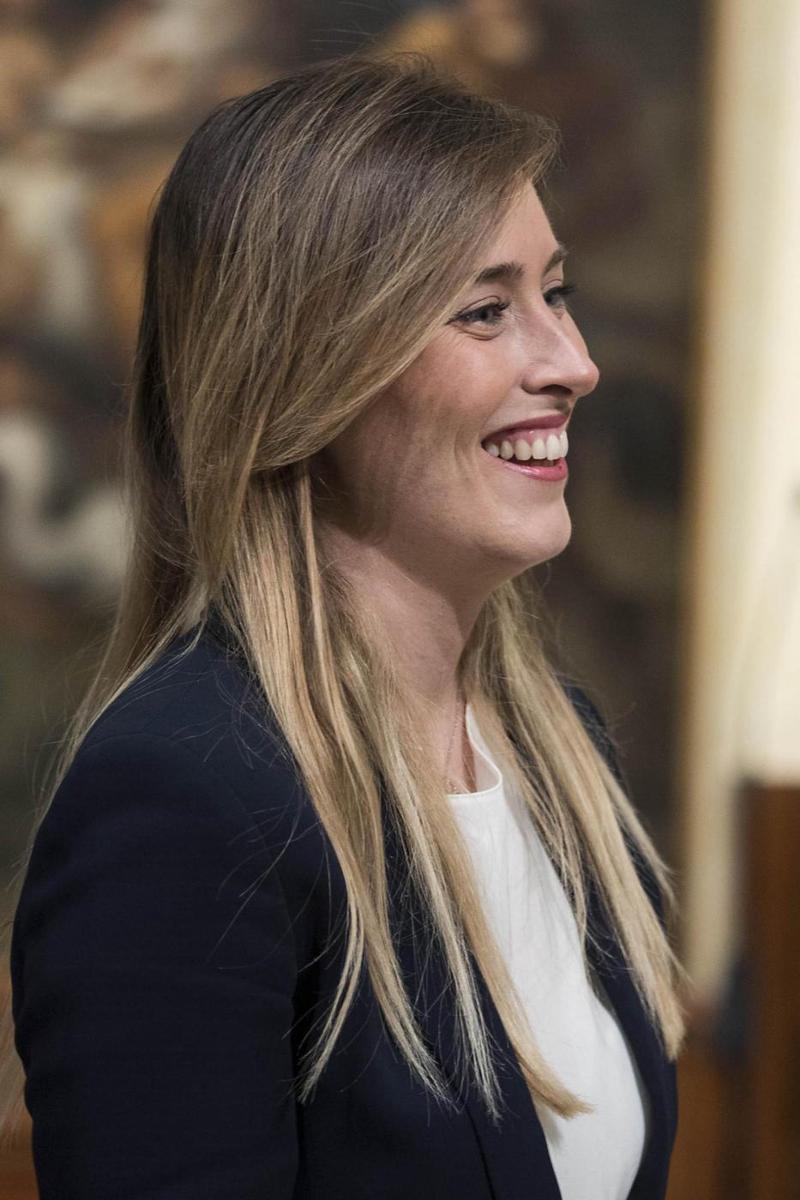 Pd, la fine di Maria Elena Boschi: i giovani dem non la vogliono più Pd, la fine di Maria Elena Boschi: i giovani dem non la vogliono più
