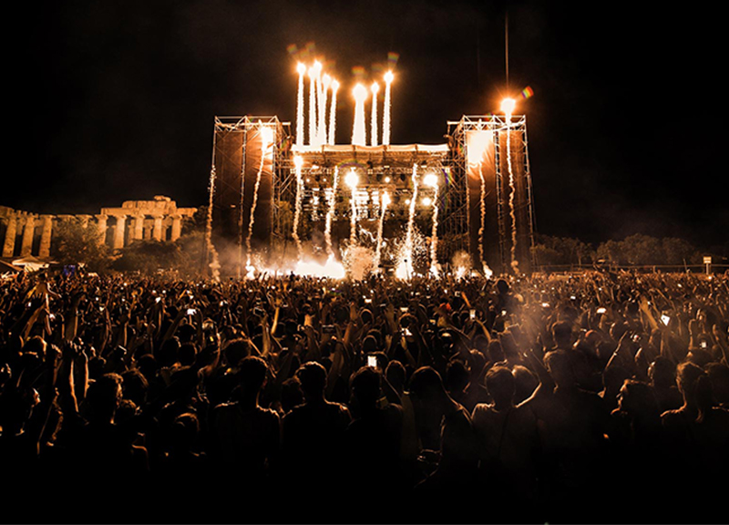 Il dj Martin Garrix e il re del pop latino Sean Paul tra i templi di Selinunte Il dj Martin Garrix e il re del pop latino Sean Paul tra i templi di Selinunte