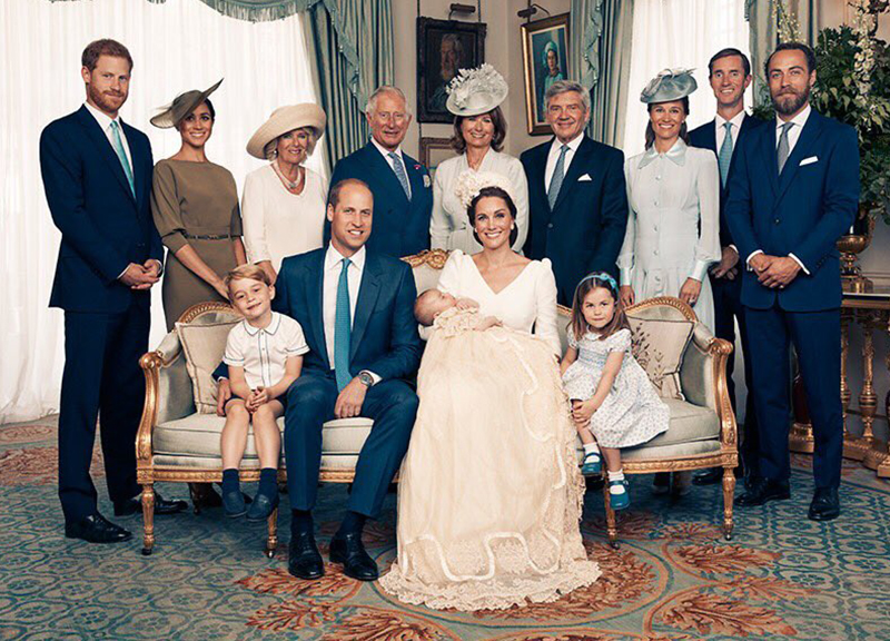 Kate Middleton radiosa: le foto ufficiali del battesimo del principe Louis Kate Middleton radiosa: le foto ufficiali del battesimo del principe Louis