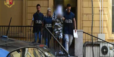 Baby gang di piazza Vescovio: tutti minorenni, in 10 nella rete della polizia