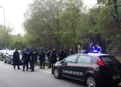 Boschetto della droga, maxi blitz antispaccio a Rogoredo