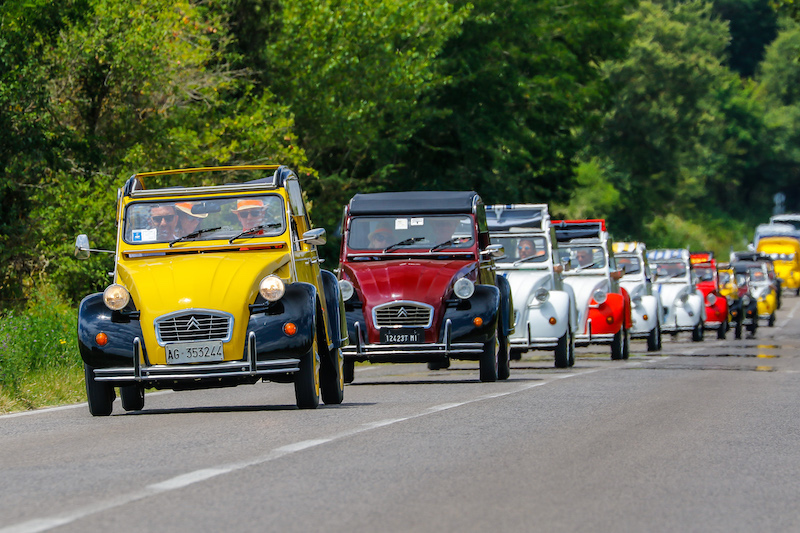Citroen 2CV, settant’anni e non sentirli Citroen 2CV, settant’anni e non sentirli
