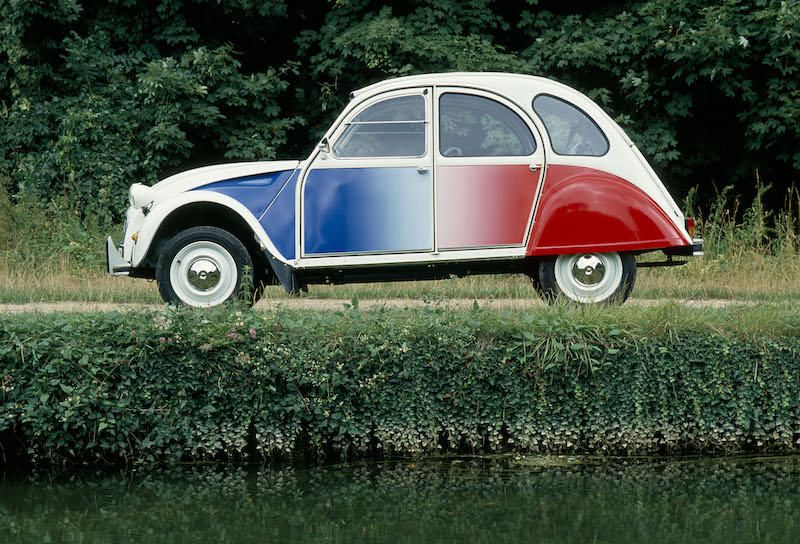 Citroen 2CV, settant’anni e non sentirli Citroen 2CV, settant’anni e non sentirli