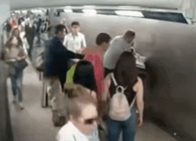 Treviso, seminarista placca ladro in fuga, il sindaco lo premia. Video
