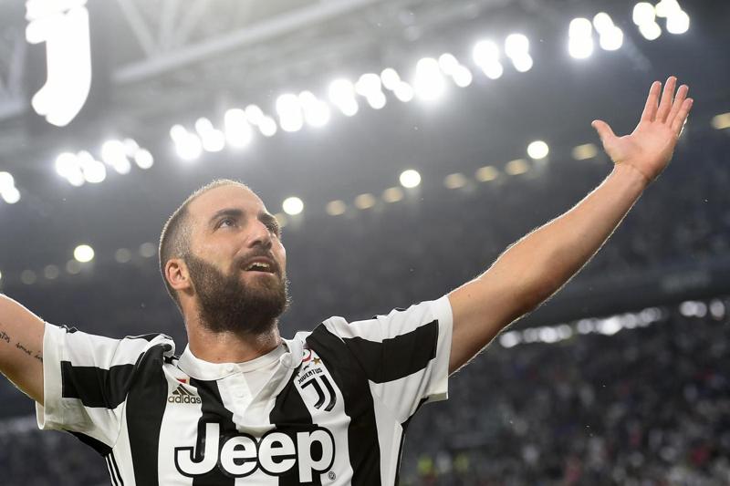 Milan-Higuain, Leonardo chiama la Juventus. Milan news Milan-Higuain, Leonardo chiama la Juventus. Milan news