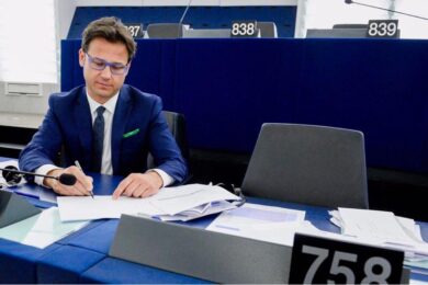 Migranti, Ciocca contro i saldi europei: “Per l’Ue una vita vale 6 mila euro”