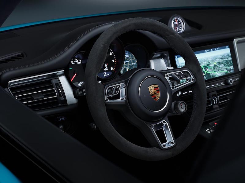 Porsche presenta la nuova Macan Porsche presenta la nuova Macan