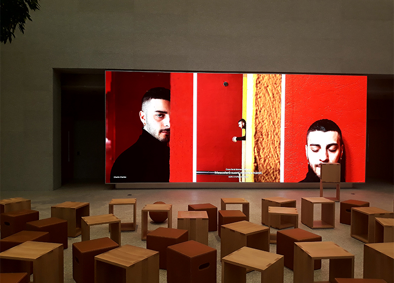 Apple Store in piazza Liberty: è il giorno dell’apertura. Foto e video Apple Store in piazza Liberty: è il giorno dell’apertura. Foto e video