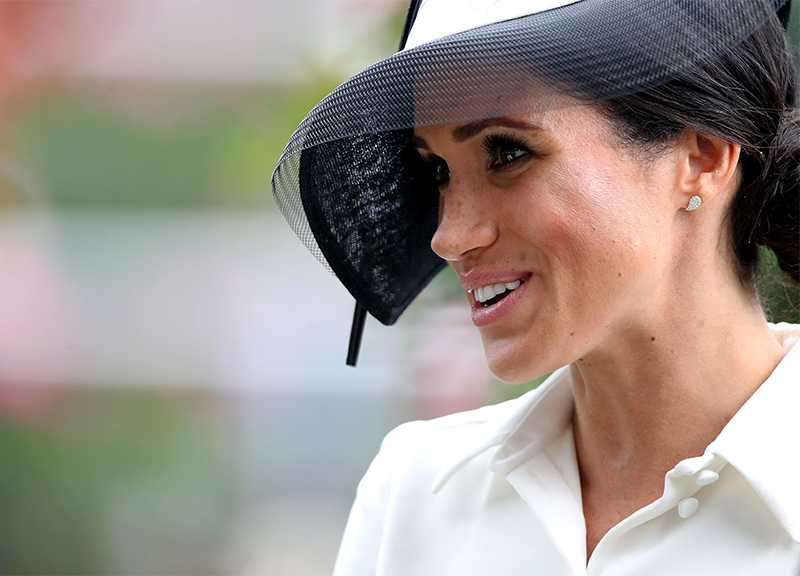 Meghan Markle e Harry danno “scandalo”: bacio in pubblico. MEGHAN MARKLE NEWS Meghan Markle e Harry danno “scandalo”: bacio in pubblico. MEGHAN MARKLE NEWS