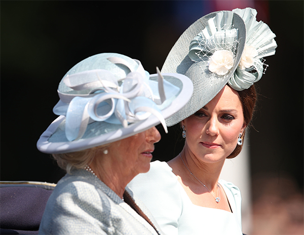Meghan Markle e Harry danno “scandalo”: bacio in pubblico. MEGHAN MARKLE NEWS Meghan Markle e Harry danno “scandalo”: bacio in pubblico. MEGHAN MARKLE NEWS