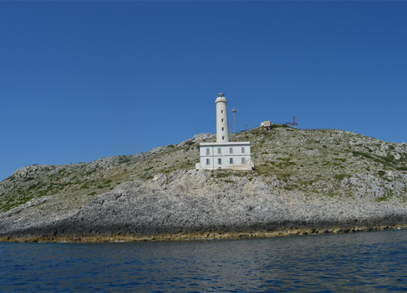 Salento che vai, leggenda che trovi. Il consiglio? Scoprirle in catamarano Salento che vai, leggenda che trovi. Il consiglio? Scoprirle in catamarano