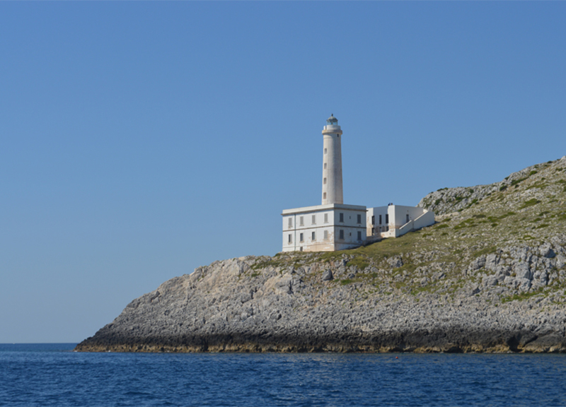 Salento che vai, leggenda che trovi. Il consiglio? Scoprirle in catamarano Salento che vai, leggenda che trovi. Il consiglio? Scoprirle in catamarano