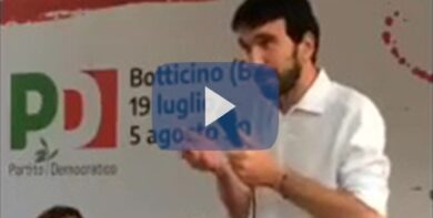 Maurizio Martina contestato dai militanti del Pd a Brescia