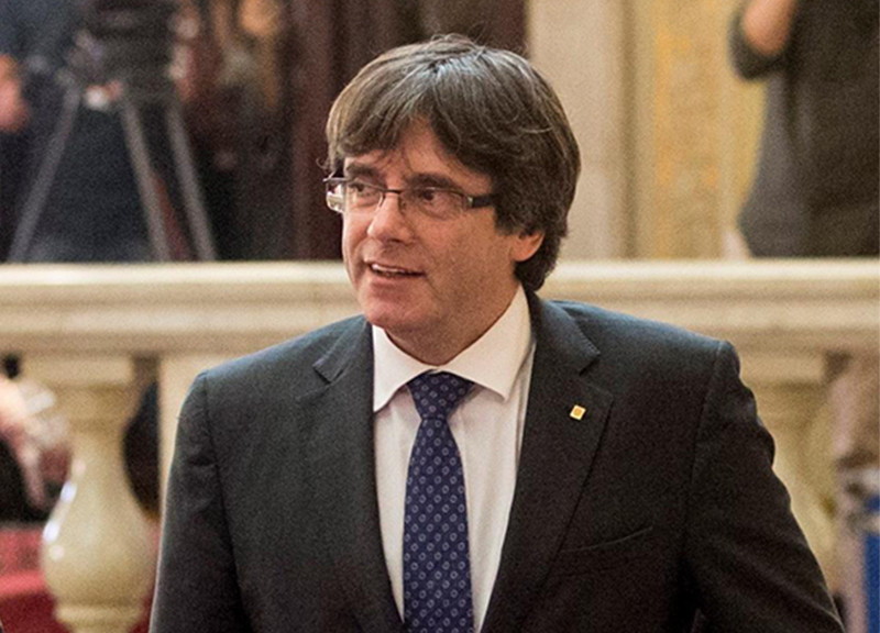 Spagna, Puigdemont torna in Belgio: “Battaglia per indipendenza va avanti” Spagna, Puigdemont torna in Belgio: “Battaglia per indipendenza va avanti”