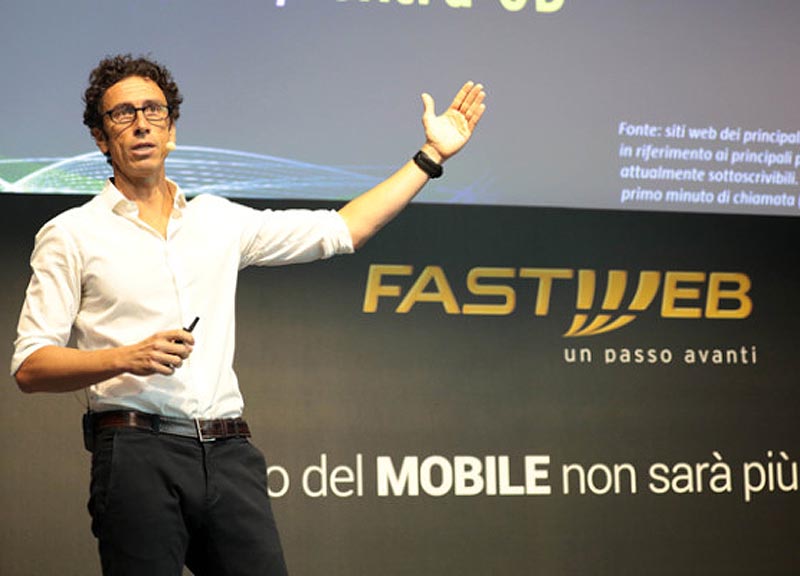 Fastweb e Tiscali annunciano un accordo per rafforzare le rispettive strategie Fastweb e Tiscali annunciano un accordo per rafforzare le rispettive strategie